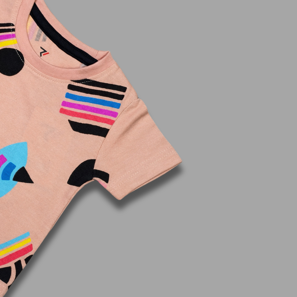 Kids' Geometric Pattern Cotton T-Shirt - Fun & Stylish - Image 2
