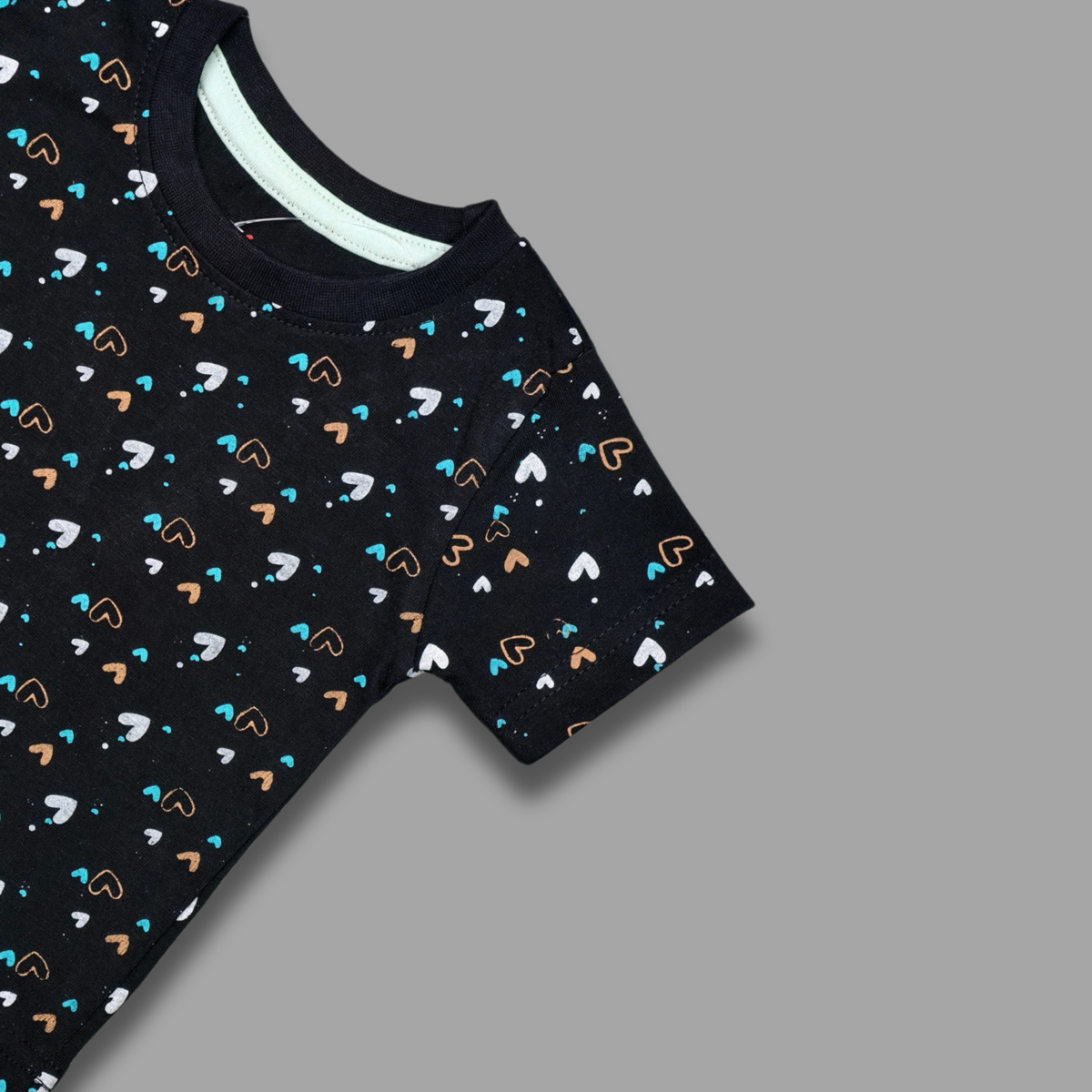 Kids' Heart Pattern Cotton T-Shirt - Adorable & Comfortable - Image 2